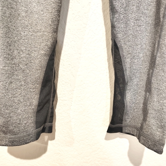 Z By Zella Gray Capris With Mesh Accents - Picture 2 of 4